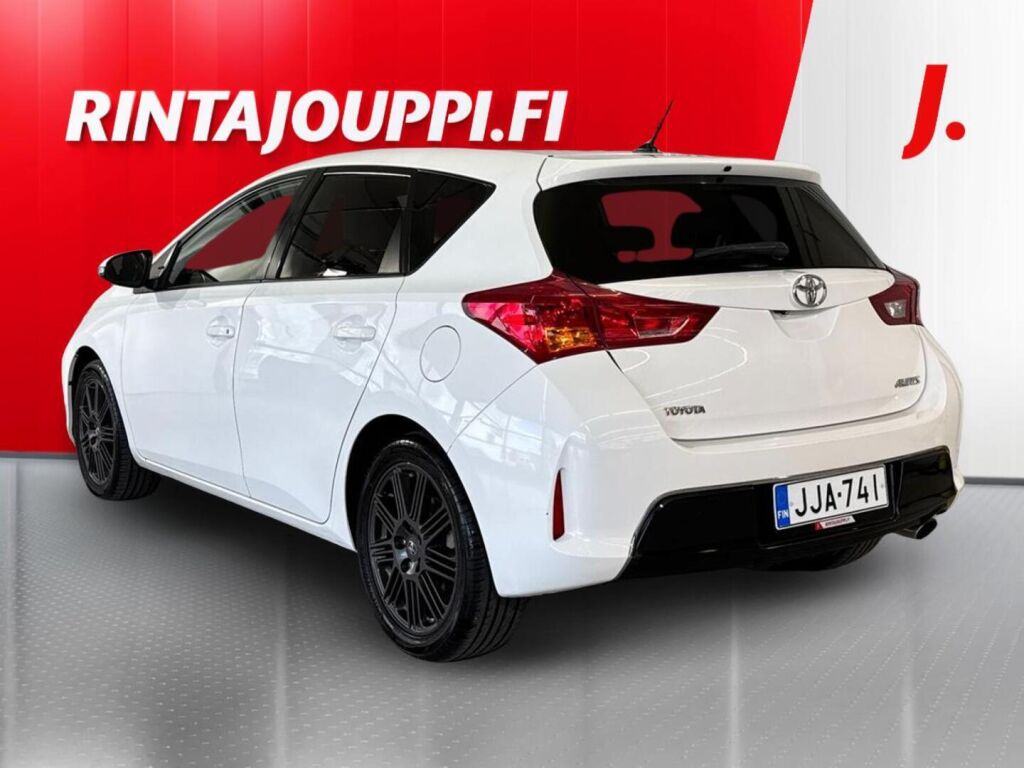 Toyota Auris 2013 Valkoinen