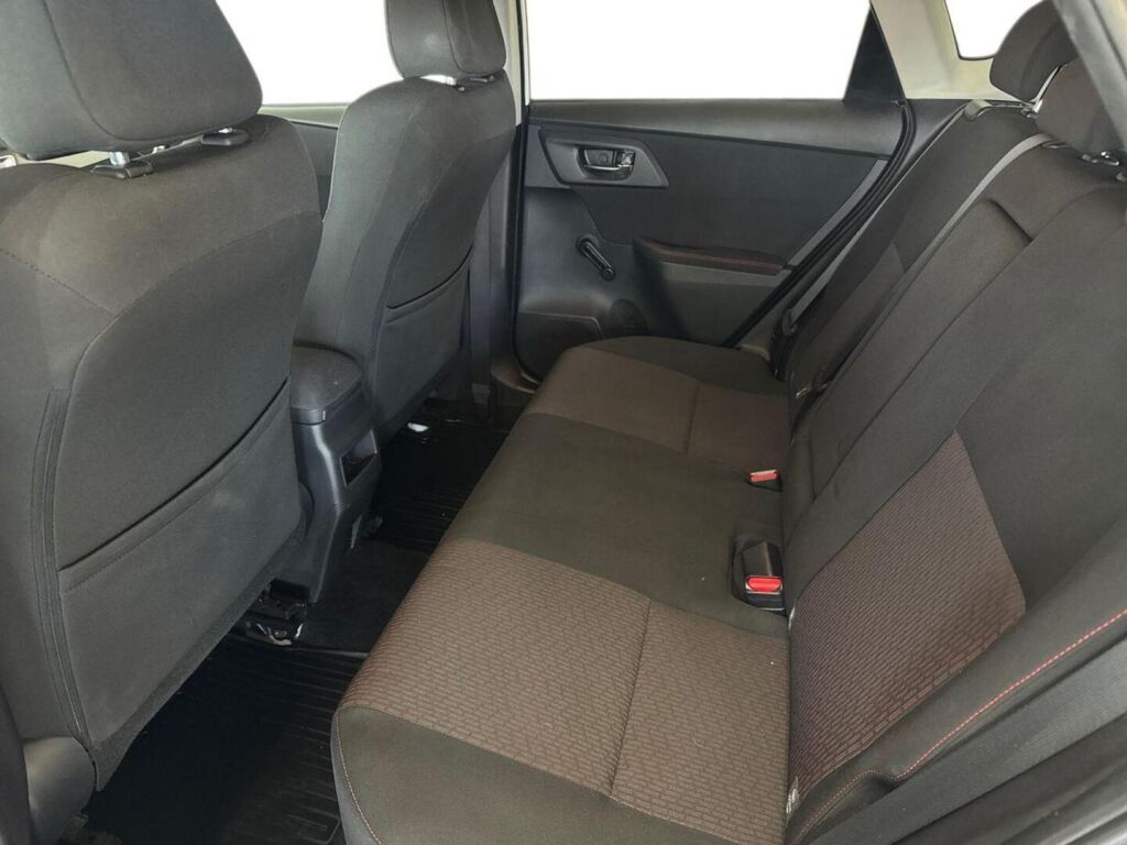 Toyota Auris 2013 Valkoinen