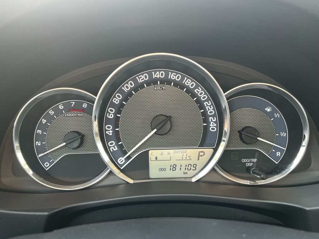 Toyota Corolla 2013 Valkoinen