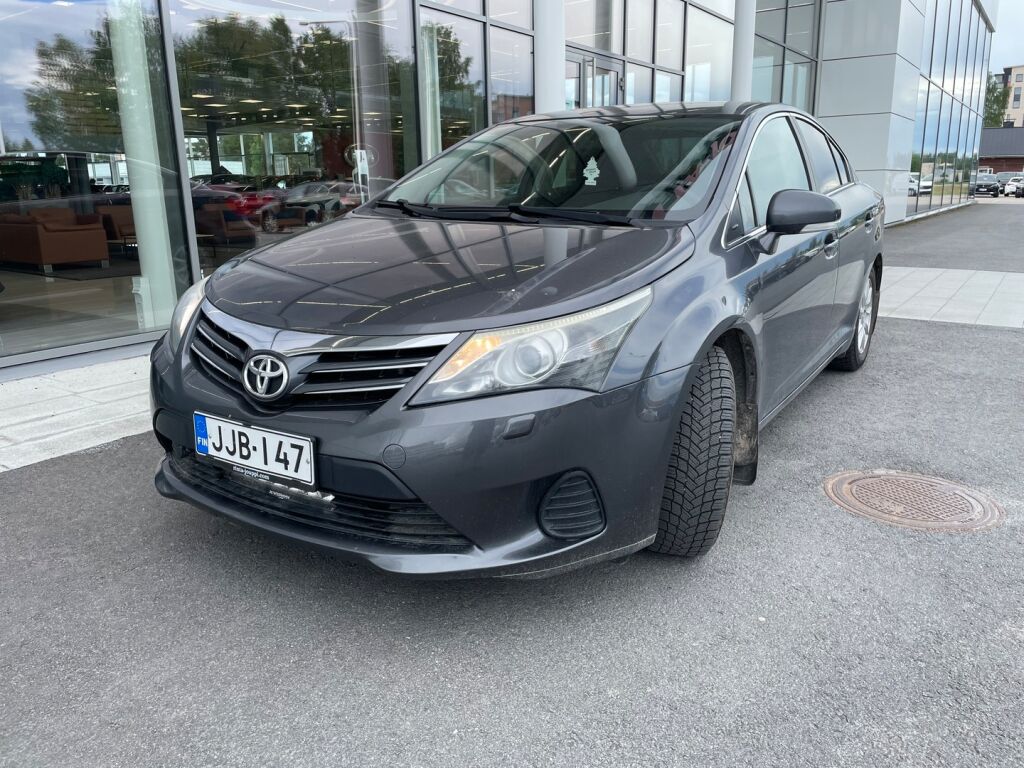 Toyota Avensis 2013 Harmaa