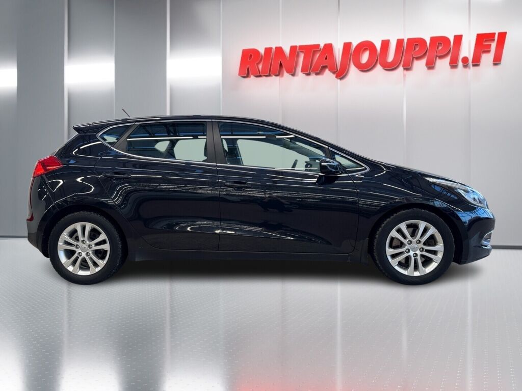 Kia Ceed 2014 Musta