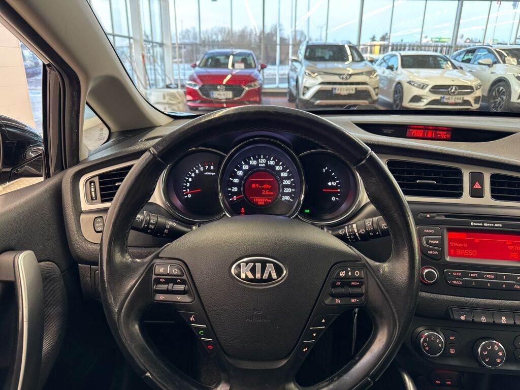 Kia Ceed 2014 Musta
