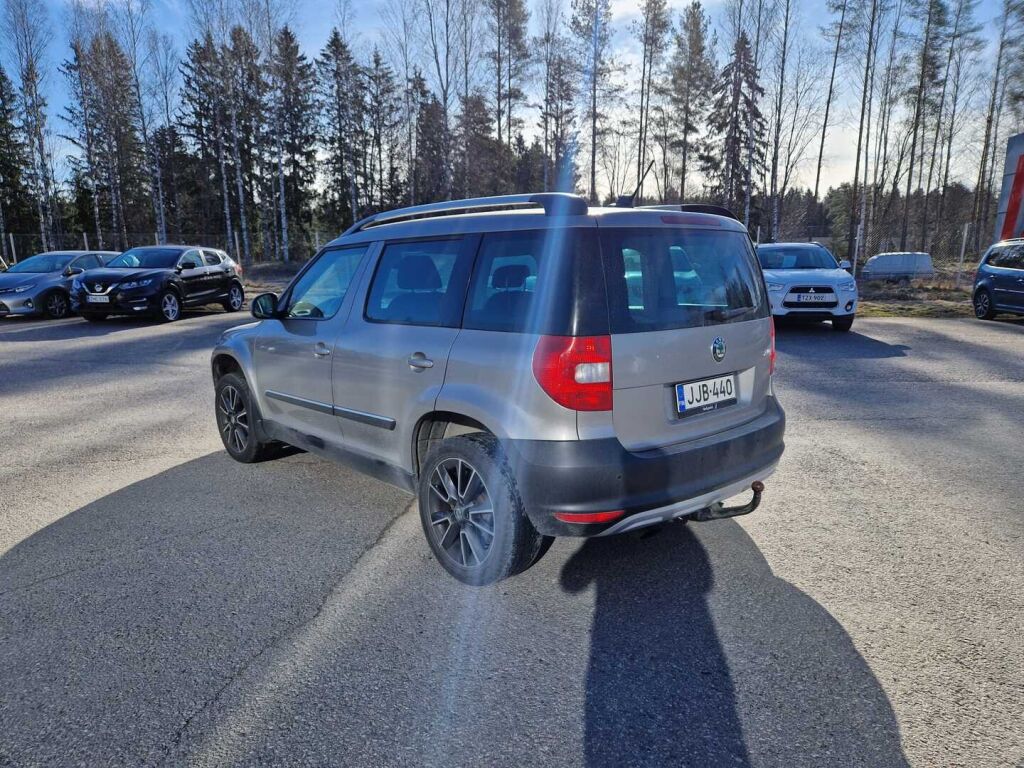 Skoda Yeti 2013 Ruskea (beige)