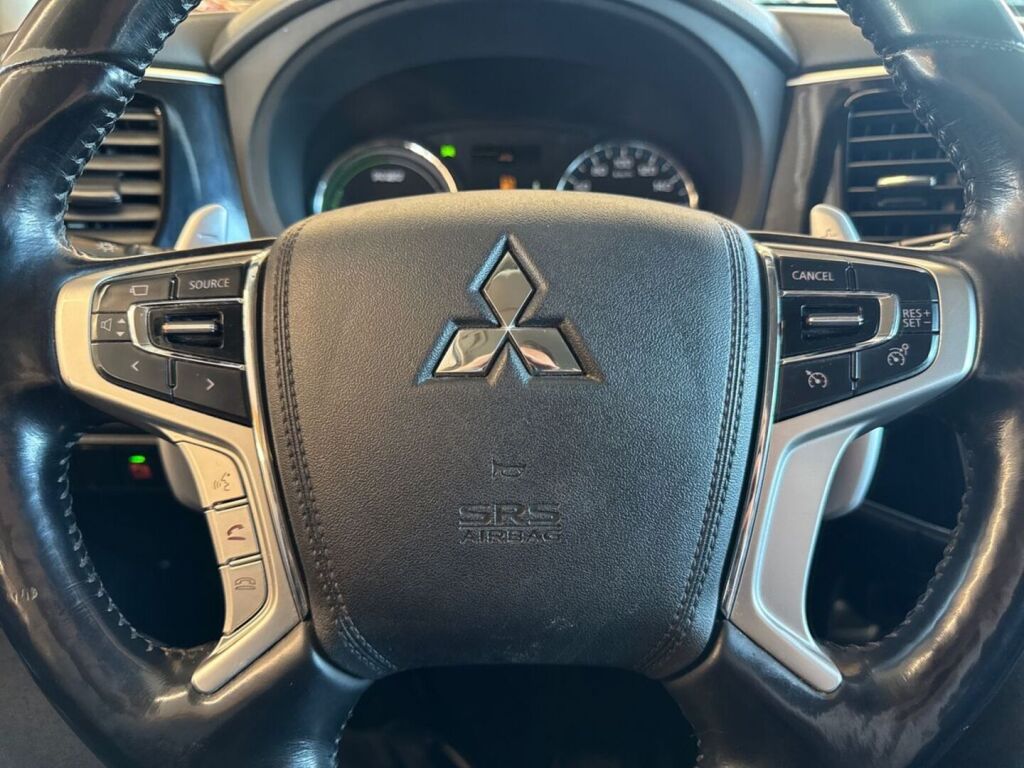 Mitsubishi Outlander PHEV 2016 Valkoinen