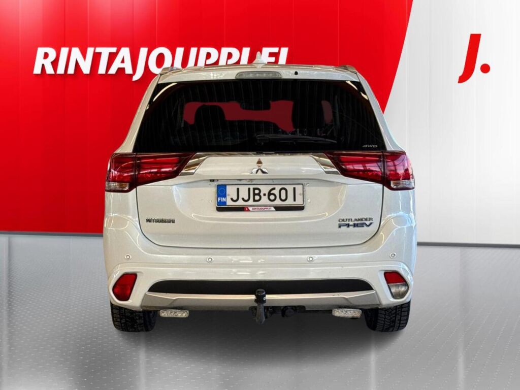Mitsubishi Outlander PHEV 2016 Valkoinen