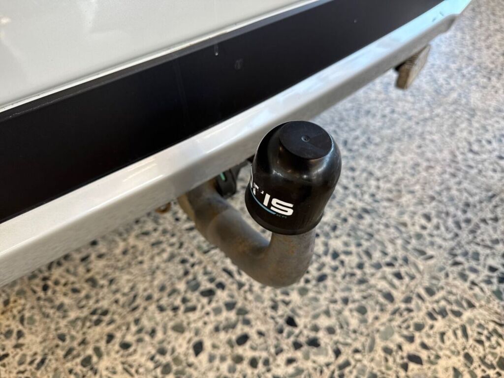 Mitsubishi Outlander PHEV 2016 Valkoinen