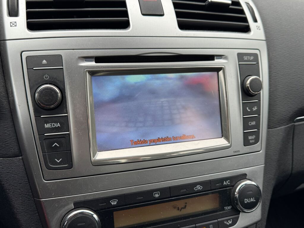 Toyota Avensis 2014 Harmaa