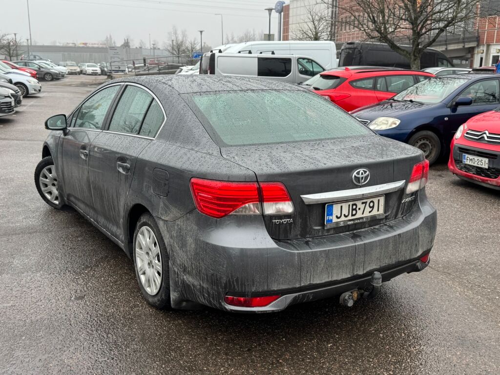Toyota Avensis 2014 Harmaa