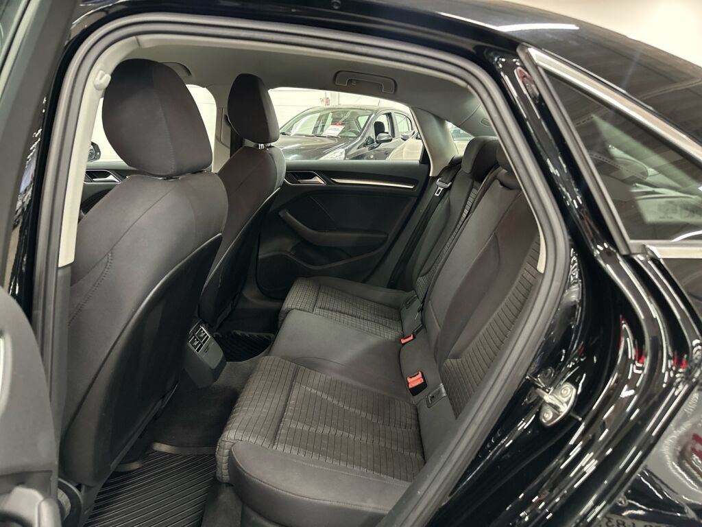 Audi A3 2013 Musta
