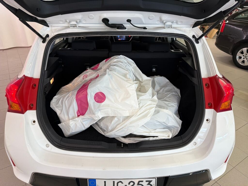 Toyota Auris 2014 Valkoinen