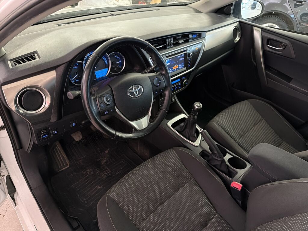 Toyota Auris 2014 Valkoinen