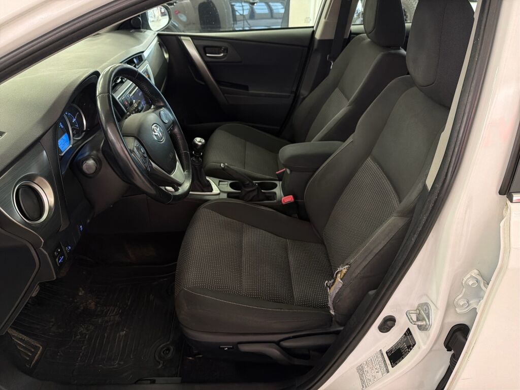 Toyota Auris 2014 Valkoinen