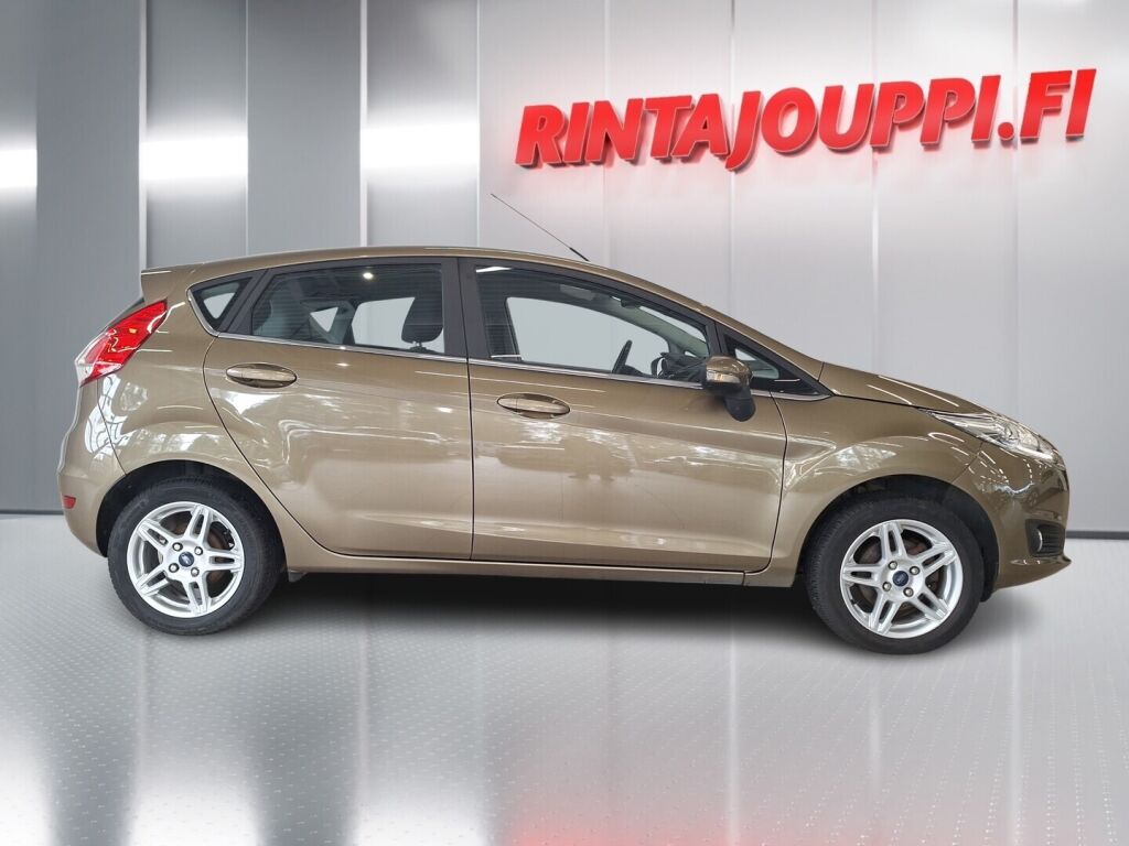 Ford Fiesta 2013 Ruskea (beige)