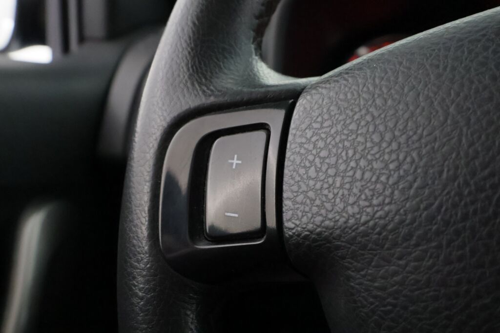 Dacia Sandero 2014 Sininen