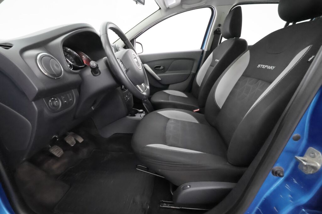 Dacia Sandero 2014 Sininen