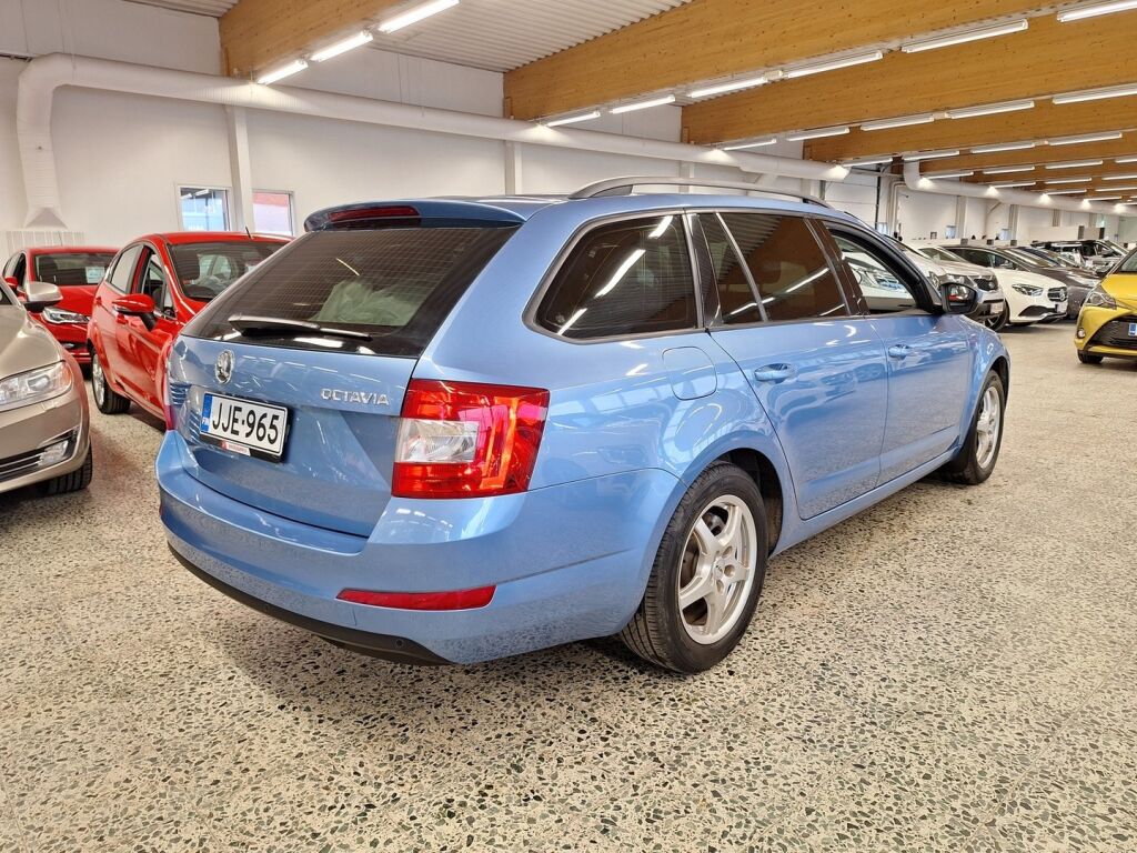 Skoda Octavia 2014 Sininen