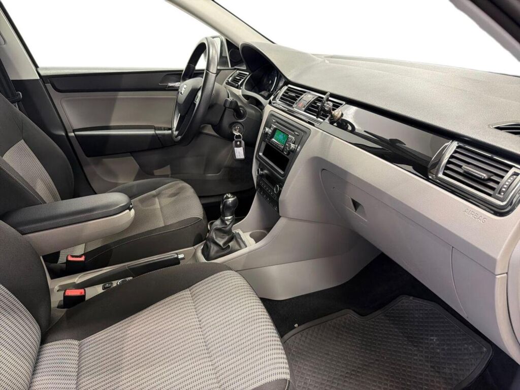 Seat Toledo 2014 Ruskea (beige)