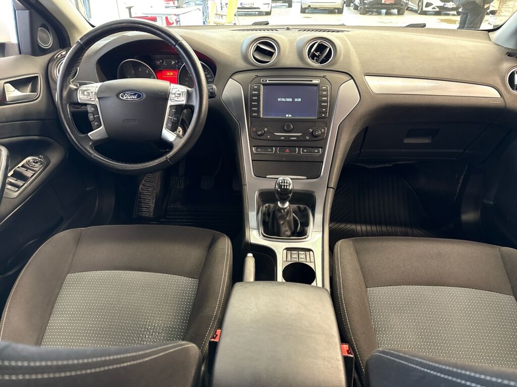 Ford Mondeo 2014 Valkoinen