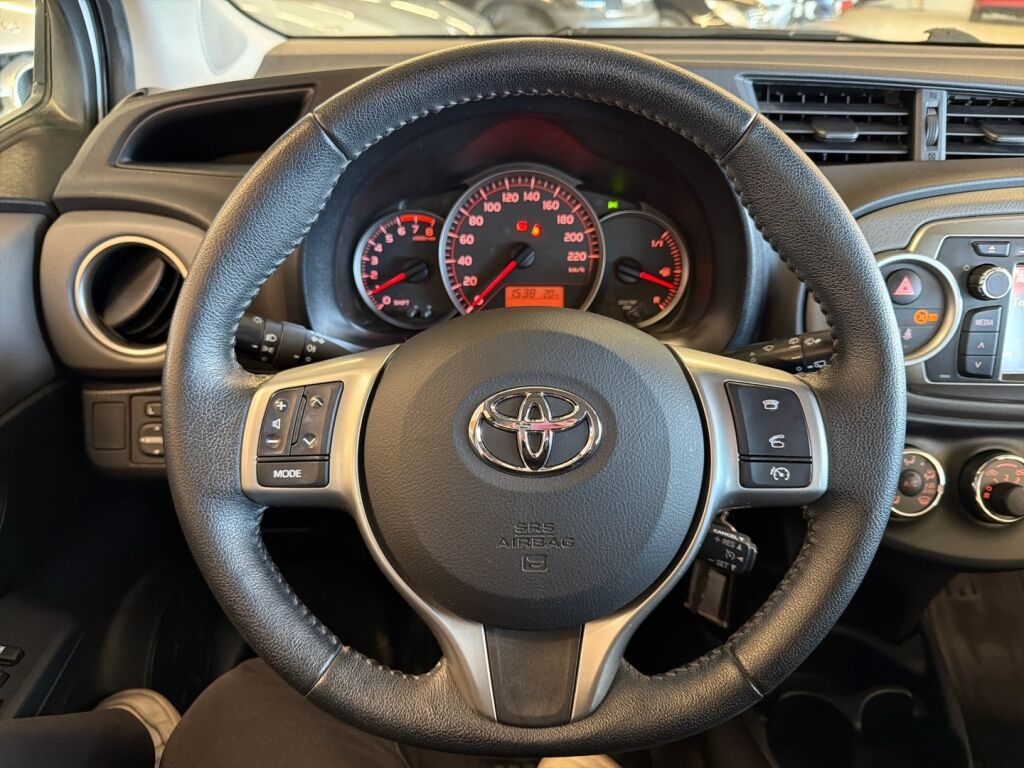 Toyota Yaris 2014 Valkoinen