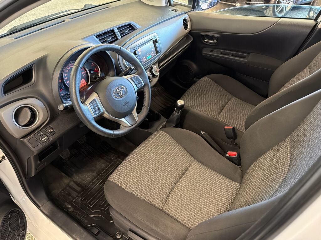 Toyota Yaris 2014 Valkoinen