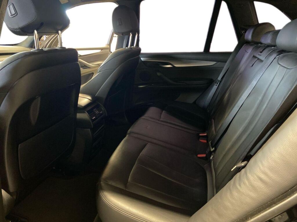 BMW X5 2014 Musta