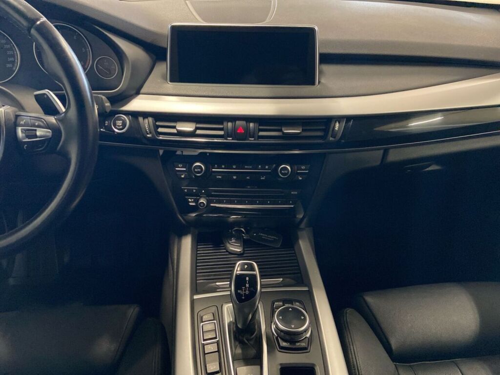 BMW X5 2014 Musta