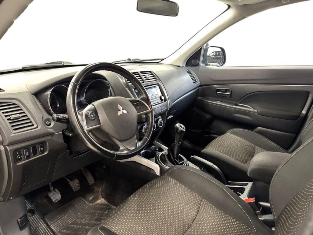 Mitsubishi ASX 2014 Ruskea (beige)