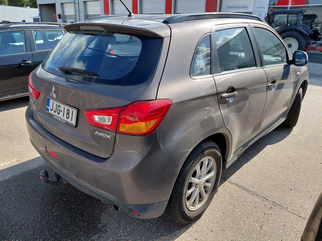Mitsubishi ASX 2014 Ruskea (beige)