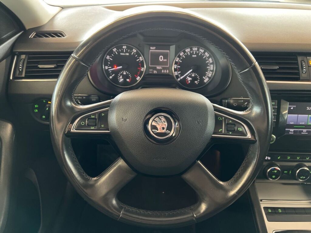 Skoda Octavia 2014 Hopea
