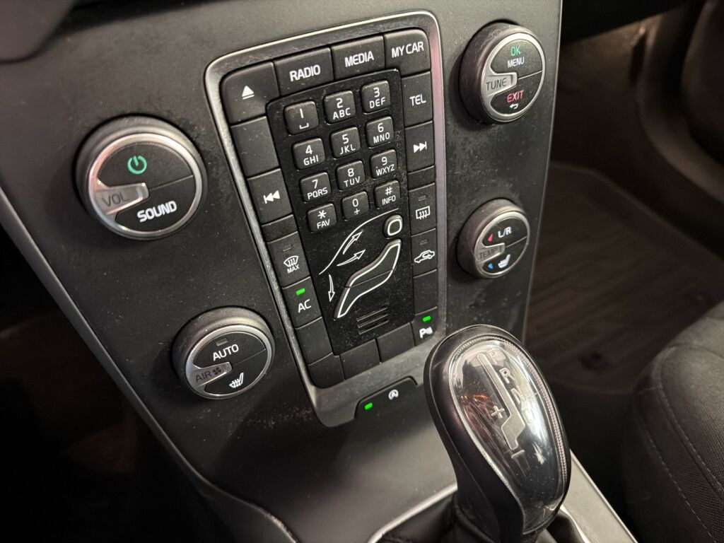 Volvo V40 2014 Valkoinen