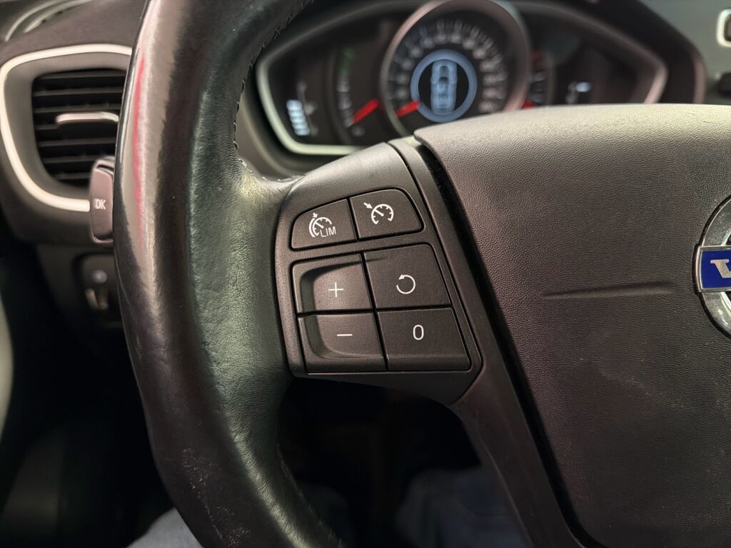 Volvo V40 2014 Valkoinen