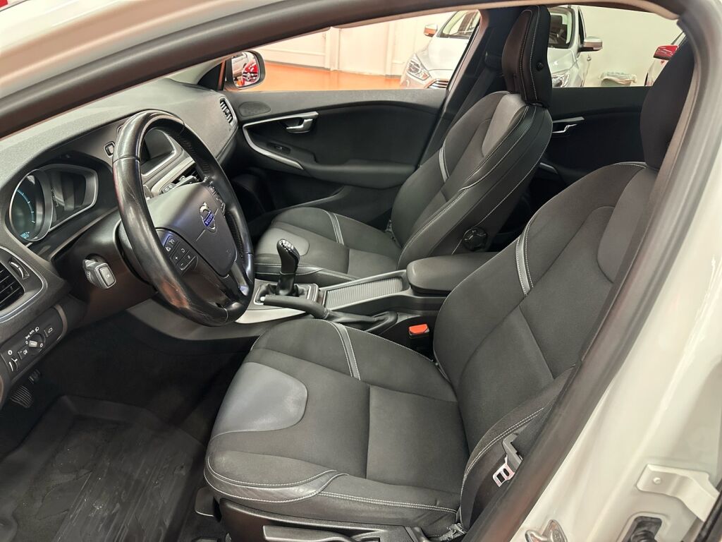 Volvo V40 2014 Valkoinen