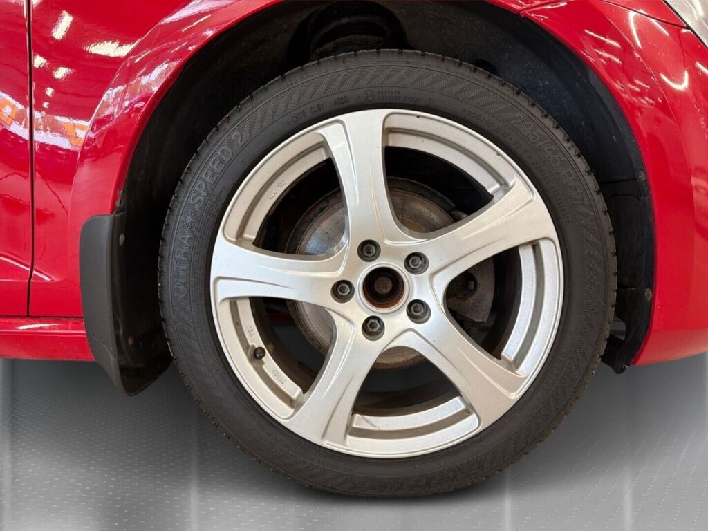 Volkswagen Golf 2014 Punainen