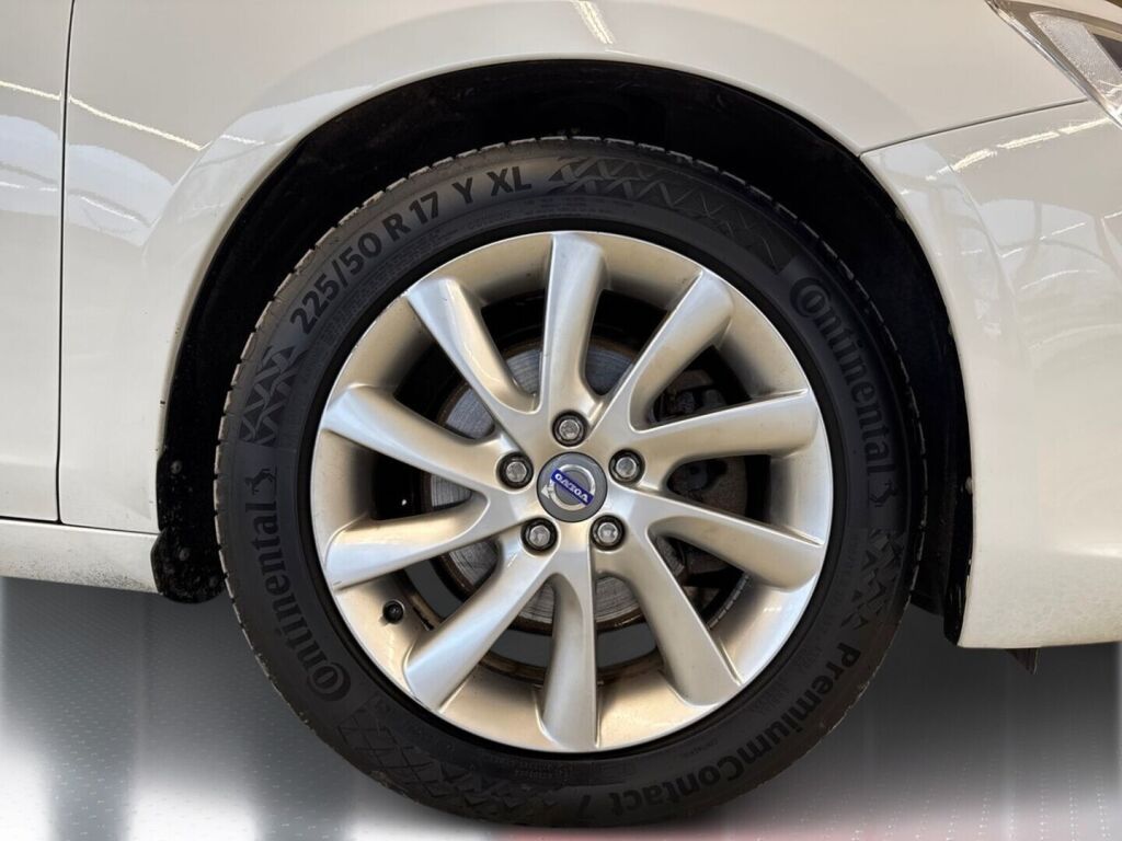 Volvo V60 2014 Valkoinen