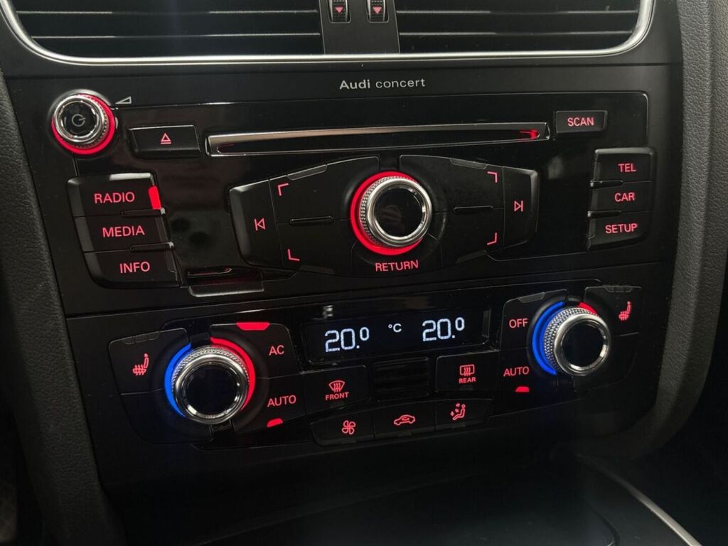 Audi A4 2014 Met. Hopea