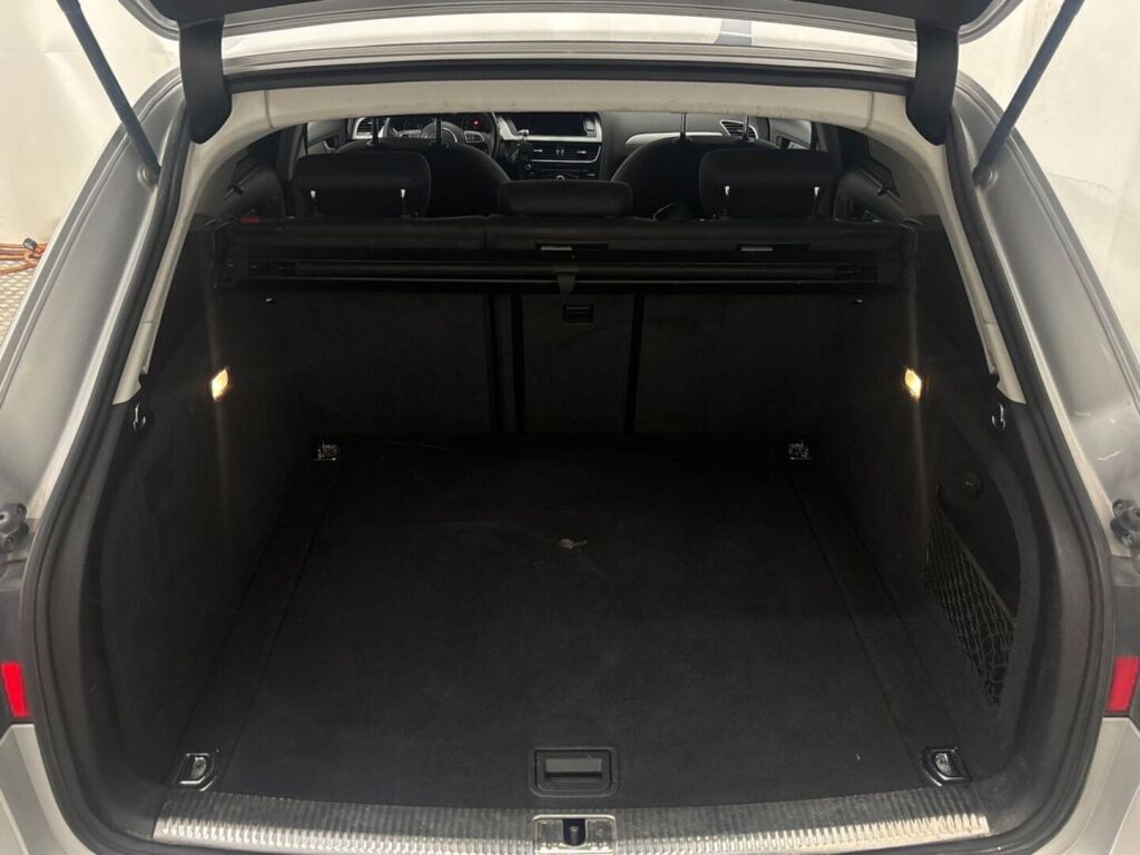 Audi A4 2014 Met. Hopea