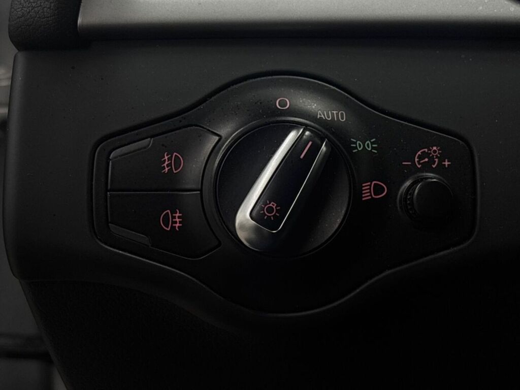 Audi A4 2014 Met. Hopea