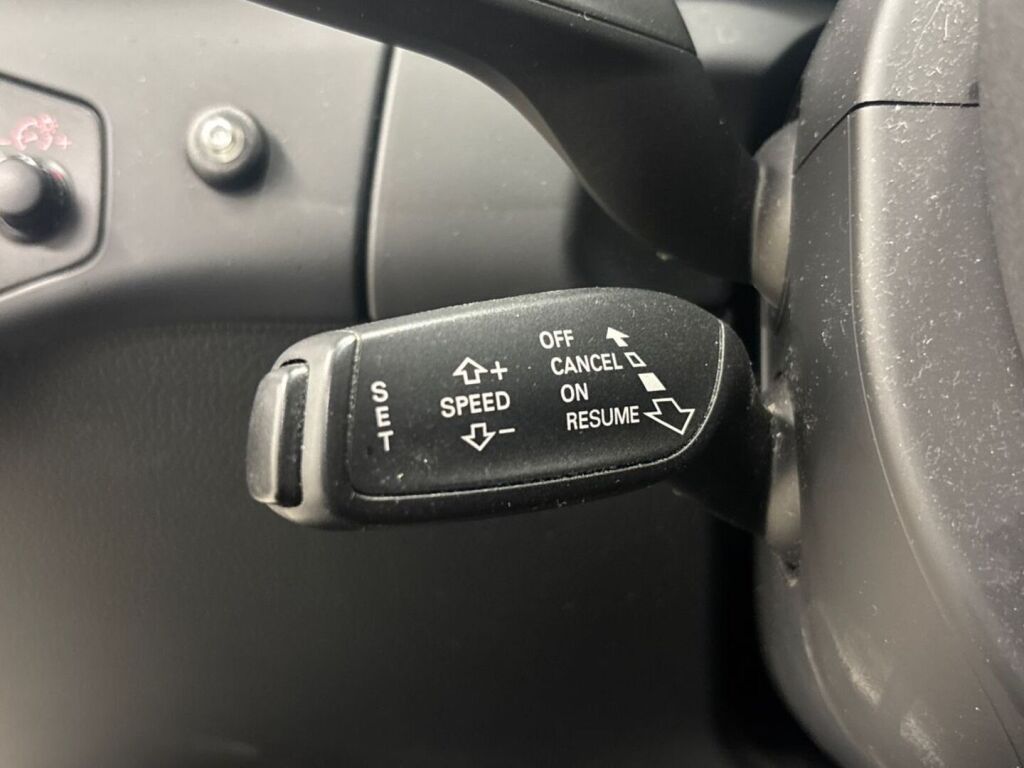Audi A4 2014 Met. Hopea