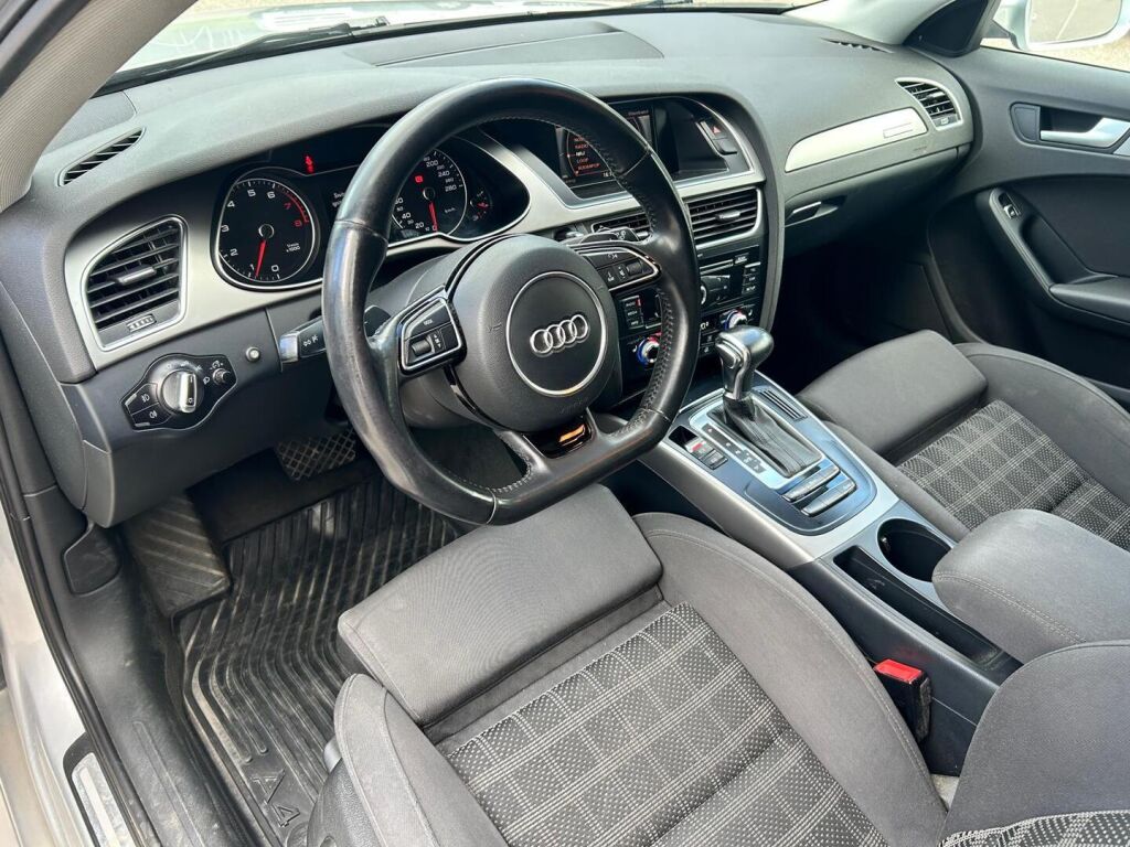 Audi A4 2014 Met. Hopea