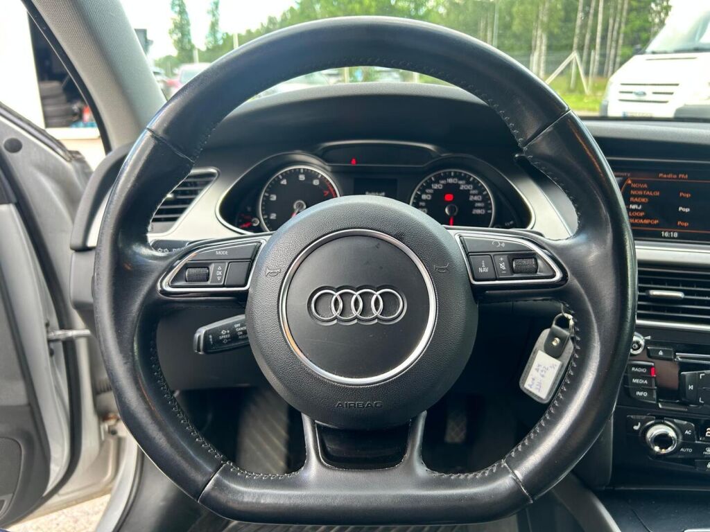 Audi A4 2014 Met. Hopea
