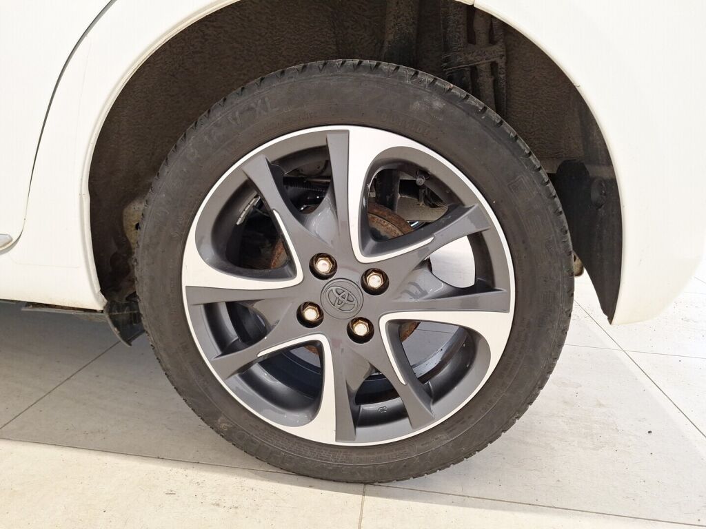 Toyota Yaris 2014 Valkoinen