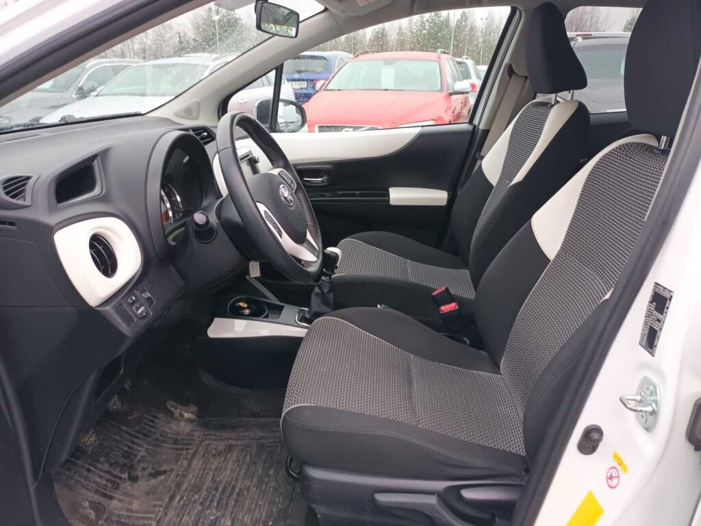 Toyota Yaris 2014 Valkoinen