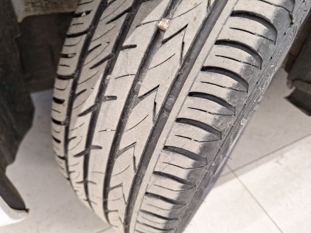 Toyota Yaris 2014 Valkoinen