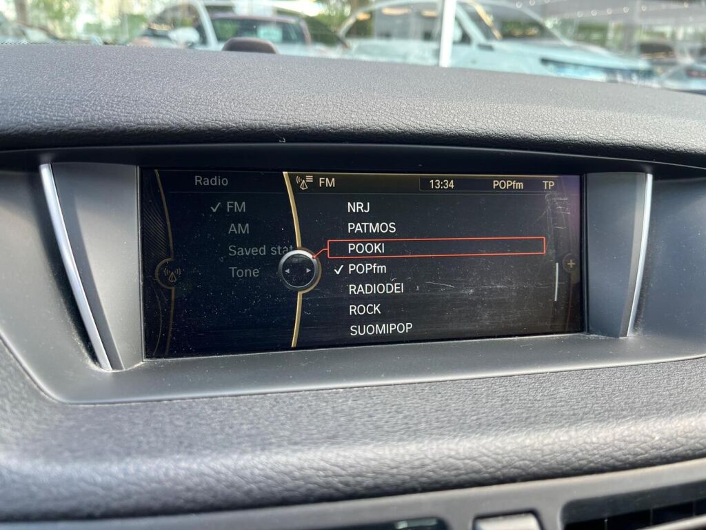 BMW X1 2012 Oranssi