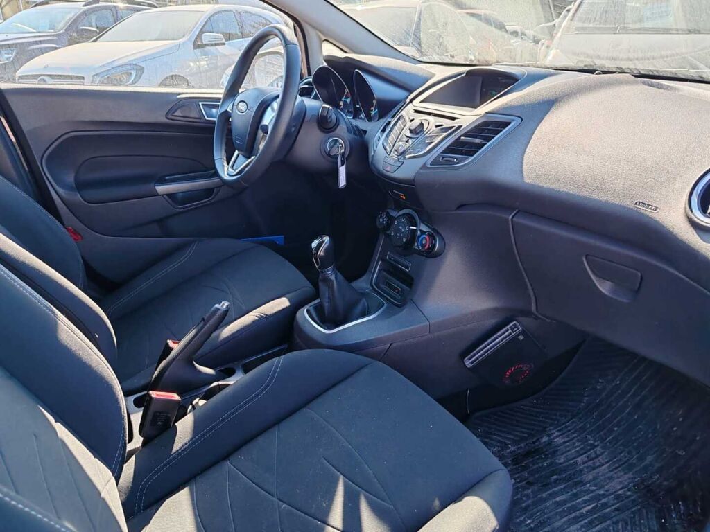 Ford Fiesta 2014 Harmaa