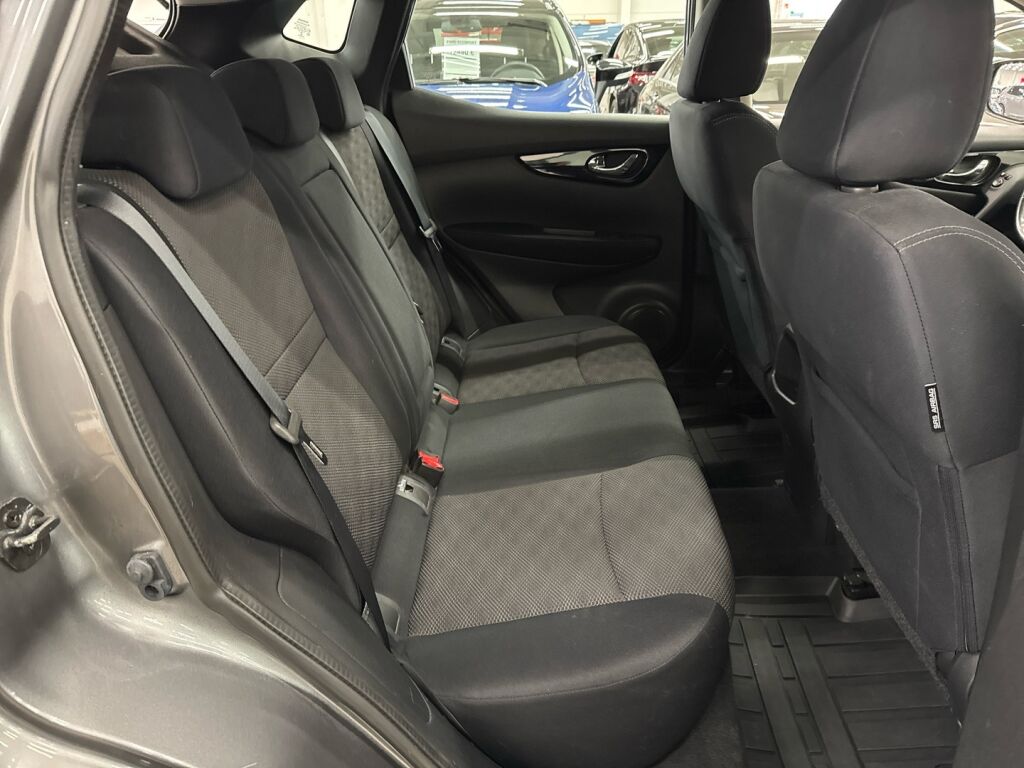 Nissan Qashqai 2014 Harmaa