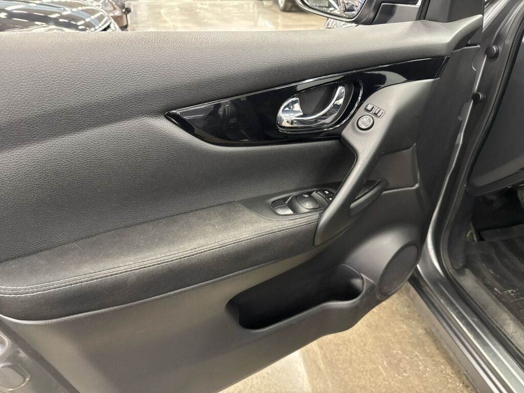 Nissan Qashqai 2014 Harmaa