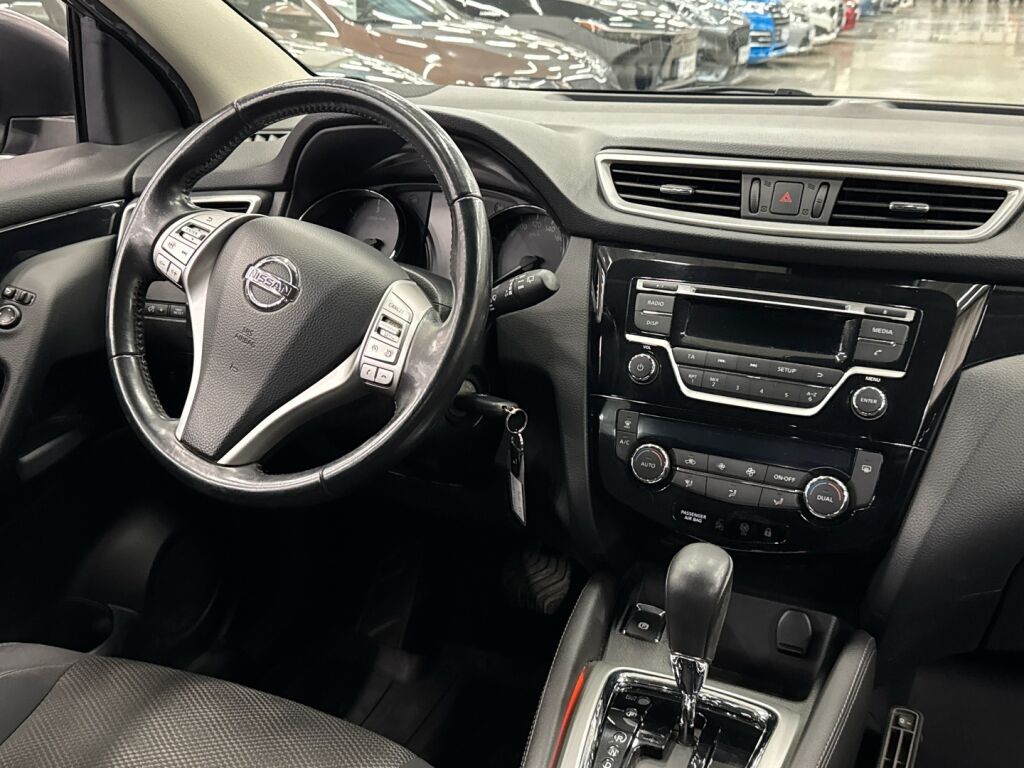 Nissan Qashqai 2014 Harmaa