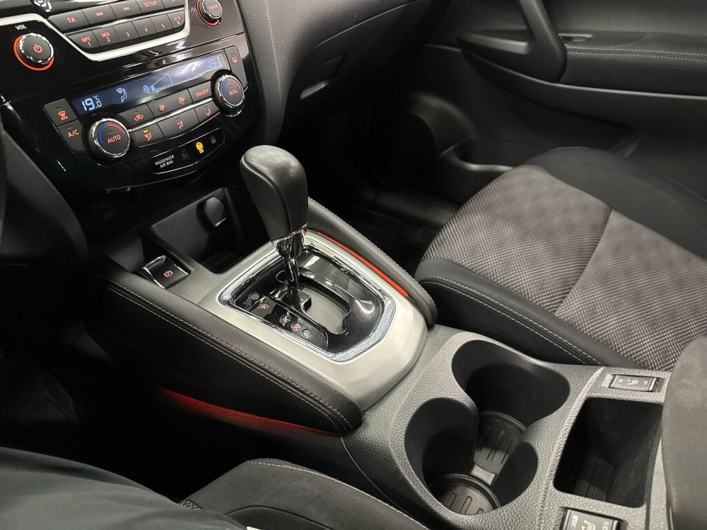 Nissan Qashqai 2014 Harmaa