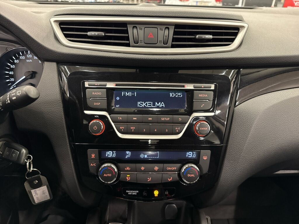 Nissan Qashqai 2014 Harmaa